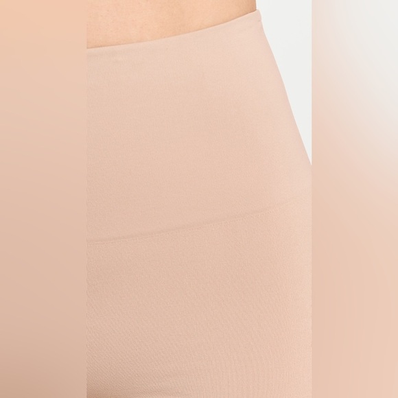 SPANXshape ExtraOrdinary Boyshort size XL - Picture 5 of 6